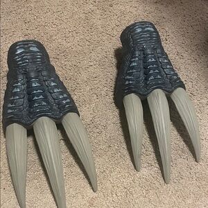 Dinosaur Claw Feet Costume Accessory